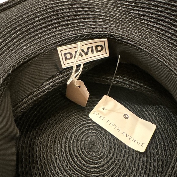 David Saks Fifth Avenue Straw Wide Brimmed Hat Sun Hat NWT Black - Picture 2 of 3